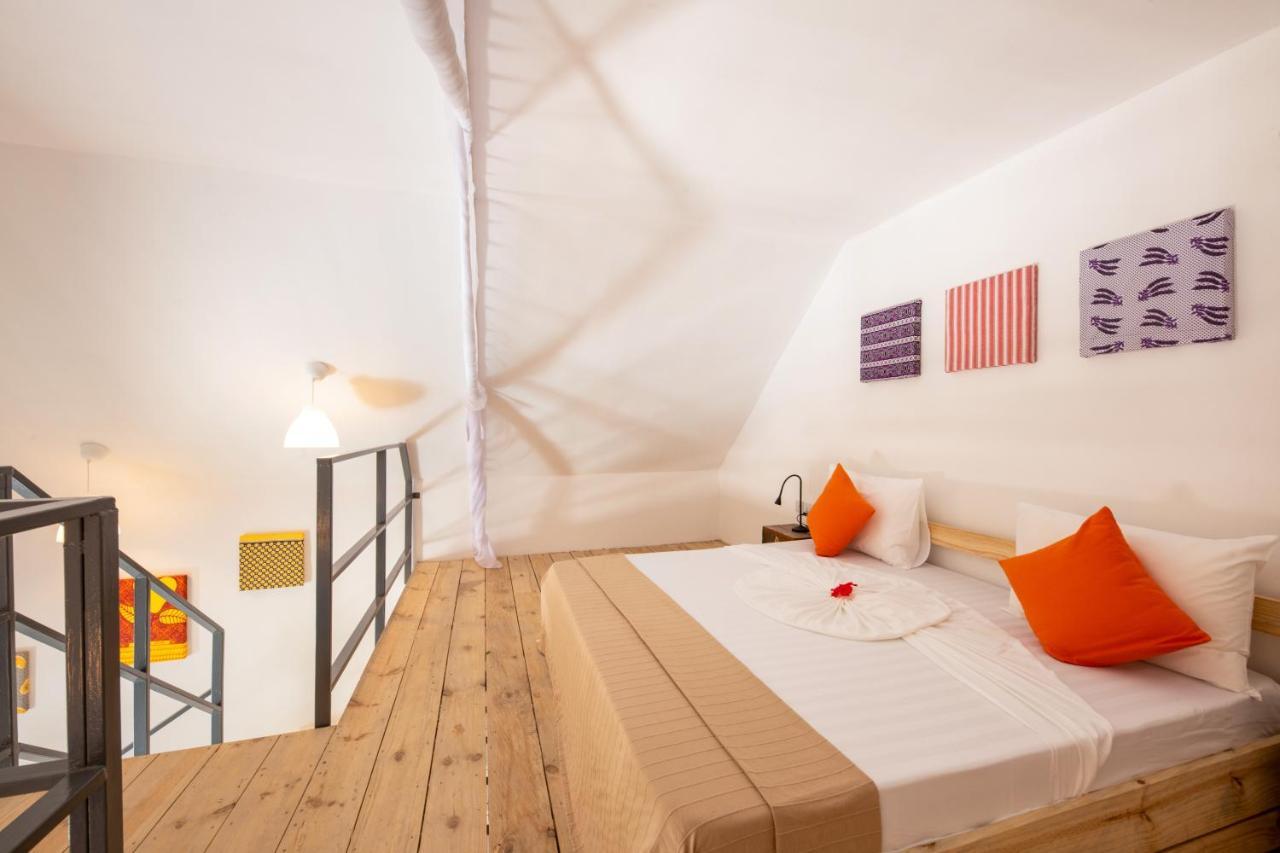 Fun Beach Hotel 잠비아니 외부 사진