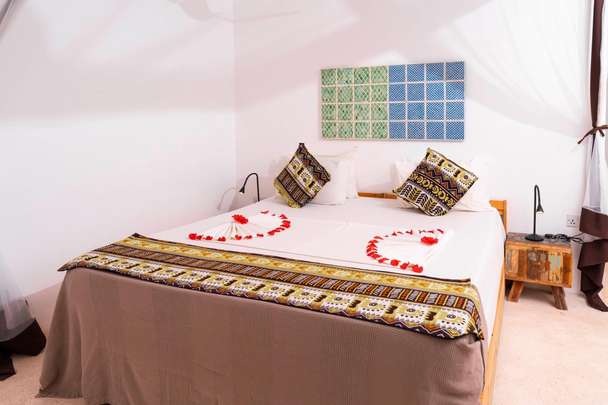 Fun Beach Hotel 잠비아니 외부 사진